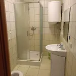 Dar Lasu Chata *